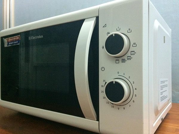 Thu mua lò vi sóng cũ Bình Dương